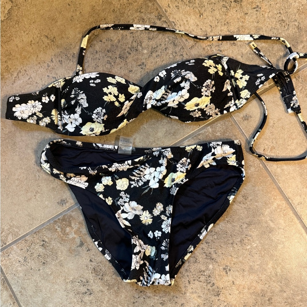 10 Crosby Derek Lam Black and White Floral Bikini